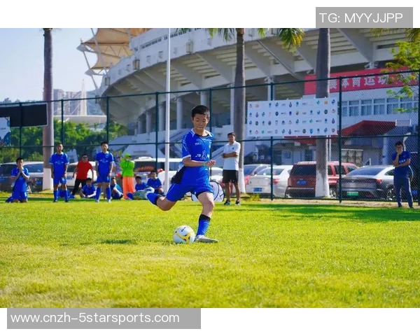 巴西人对足球的热爱源于文化传统与社会认同的深厚联系